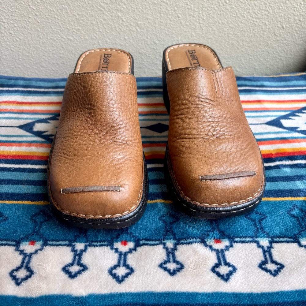 Børn Square-Toe Seamed Mule in Excellent Pebbled Honey Leather EU 38, US 7-7.5 - Picture 2 of 5